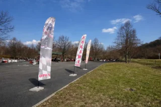 Visegrád Gokart - Zászlók